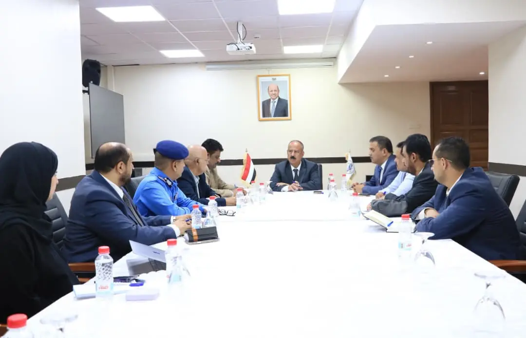 وزير النقل يناقش مع مجلس إدارة الهيئة العامة لتنظي...