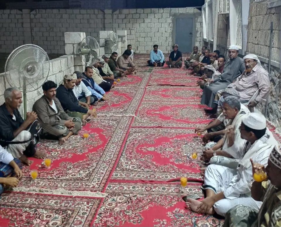 وفاءً لمواقفه #الوطنية.. وفد من قبائل #يافع يزور العميد هاني باشكيل ويؤكد رفضه لحملات التشهير والإساءة