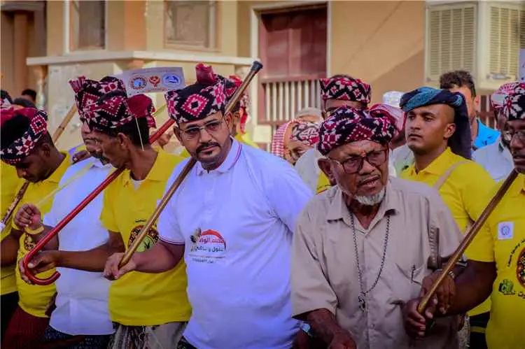 سيئون.. حافة المدينة تُحيي لعبة الشبواني ضمن فعالي...