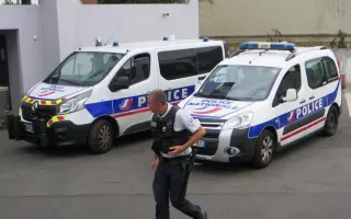 سجن ستة أشخاص بتهمة سرقة كتب نادرة في فرنسا
