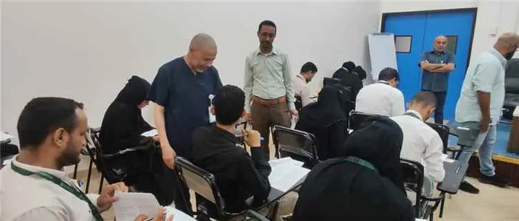 المجلس الطبي الأعلى يختبر كفاءة 179 ممارساً صحياً في عدن ضمن جهود تطوير القطاع الصحي