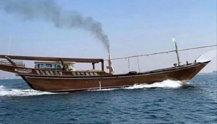 مناشدات عاجلة لإنقاذ قارب على متنه ركاب قرب سواحل...