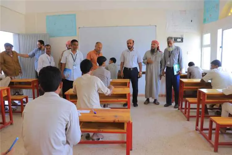 وفد من وزارة التربية والتعليم يطّلع على سير اختبارات إنهاء شهادة الثانوية العامة بمديرية القطن