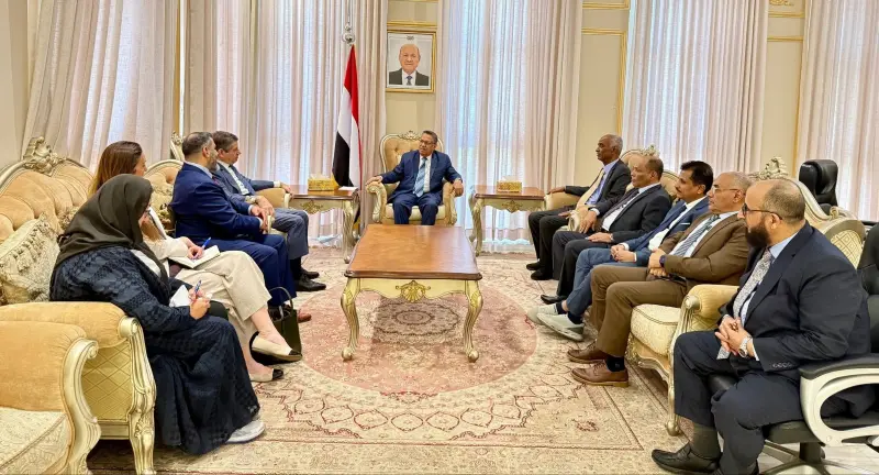 بن دغر والسفير الأمريكي يناقشان الأمن في باب المندب وجهود السلام في اليمن