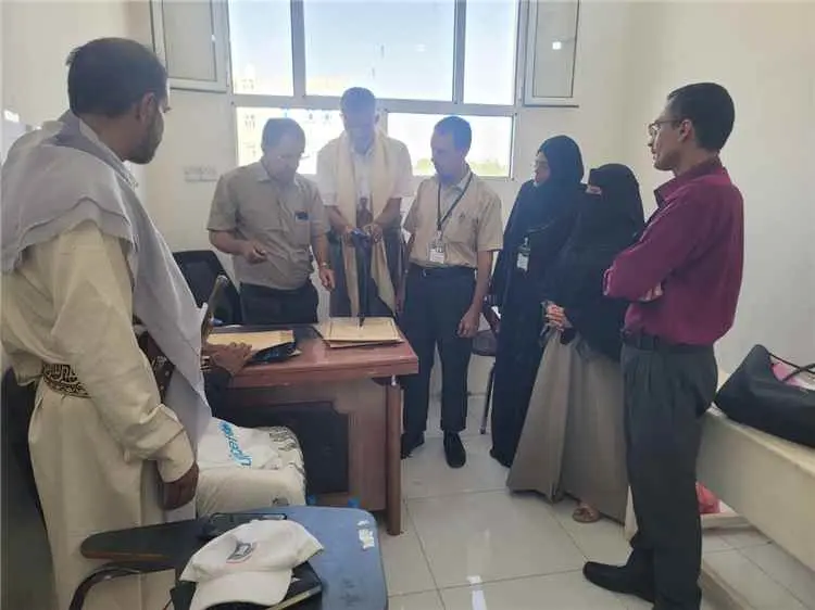 رئيس اللجنة الفرعية للاختبارات بمأرب يتفقد سير الا...