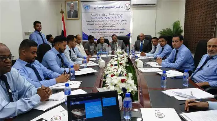 مصلحة الجمارك تنظم دورتين تدريبيتين في مجالات مكاف...