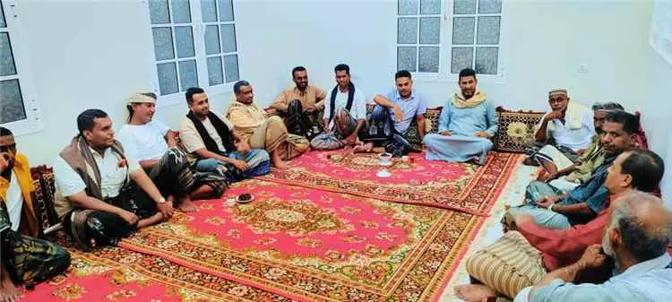 فريق الاتفاق بالقارة ينفذ زيارة تضامنية للعقيد هاني باشكيل ويؤكد رفض حملات الإساءة