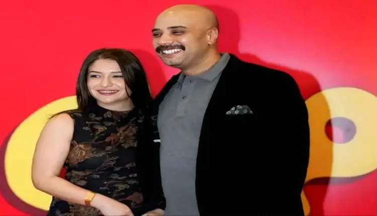 حاتم صلاح يكشف عن انتظاره حدثًا سعيداً ويشارك جمهوره مشاعر الحماس والترقب (فيديو)