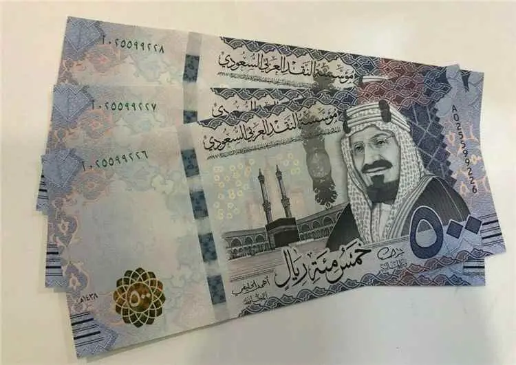 مصدر: بدء صرف راتب شهر مايو لمنتسبي قوات العمالقة يوم الثلاثاء