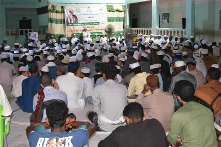 أهالي أحور يحيون الذكرى الرابعة لوفاة فقيد الأمة العلامة والمجدد الحبيب أبي بكر العدني بن علي المشهور
