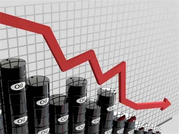 أسعار النفط تهبط إلى أدنى مستوى بعد اتفاق أمريكا وإيران