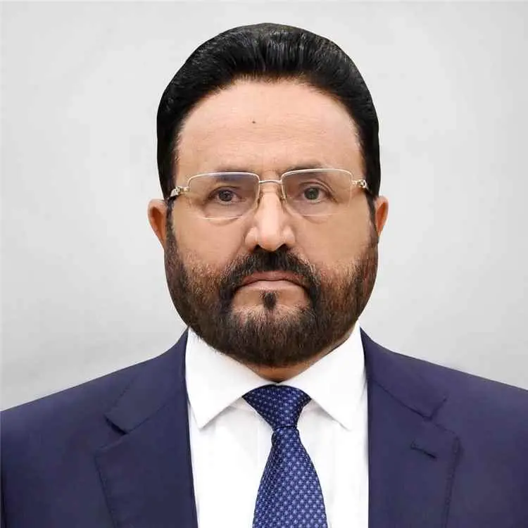 العرادة يعلّق للمرة الأولى على أحداث حضرموت.. ماذا...