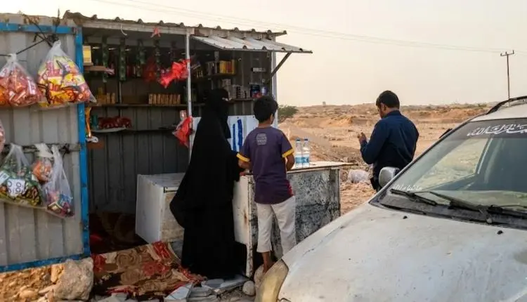 مهن كانت حكرًا على الرجال.. يمنية تفتح مشروع على ط...