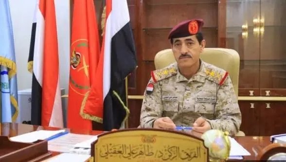وزير الدفاع يكشف تفاصيل خطة شاملة لإعادة بناء الجي...