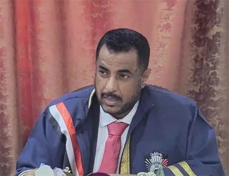 عبدالعزيز الحمزة يوضح: سقطرى على طاولة التشكيك… مف...