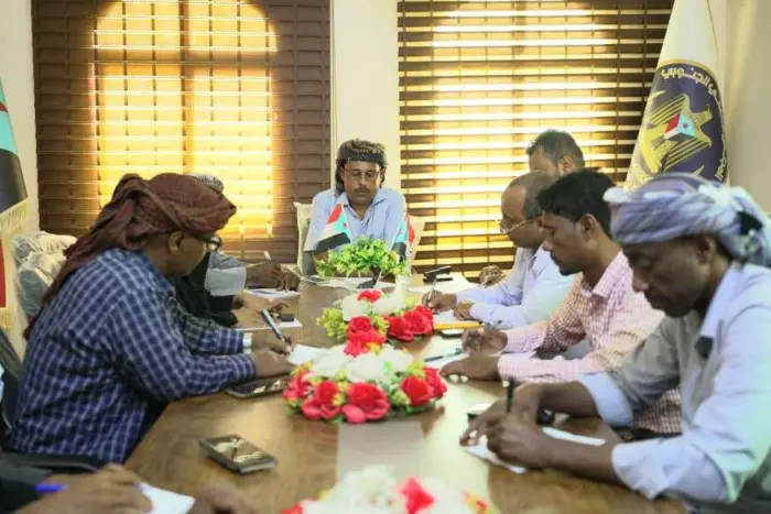 انتقالي سقطرى يندد بالهجمات على مواقع القوات المسل...