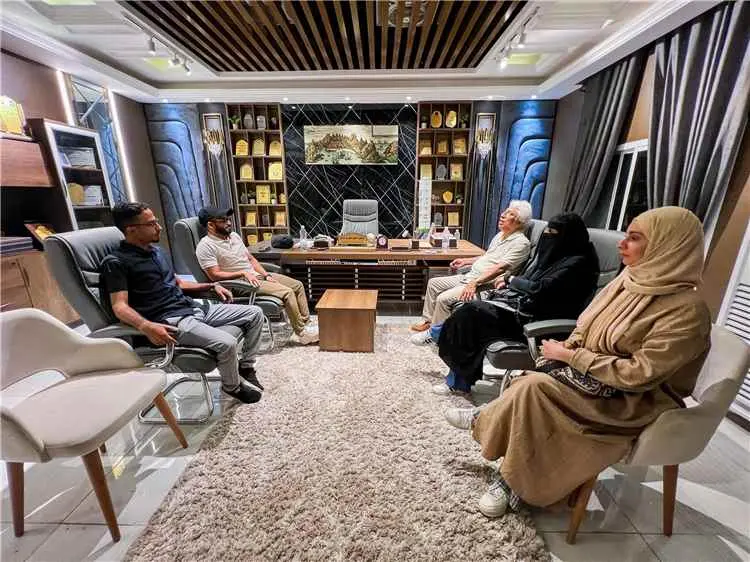 كتبي وبن جرادي يبحثان سبل تعزيز النشاط السياحي في...