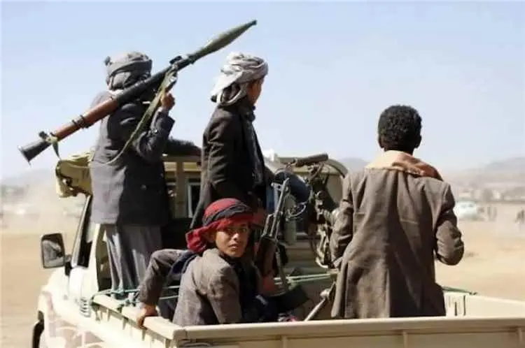 جرحى في مواجهات مسلحة بين مواطنين وعناصر حوثية بمد...