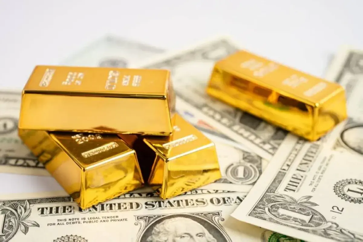تراجع الذهب بأكثر من 2% بعد تثبيت الفائدة الأميركي...