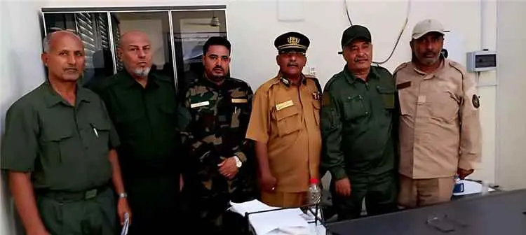 بتوجيهات قيادة شرطة عدن استكمال إجراءات الاستلام و...