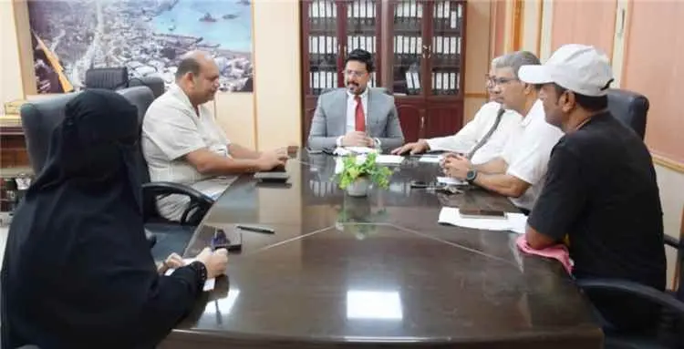 اجتماع بعدن يضع ملامح برنامج وطني شامل لتمكين الشب...