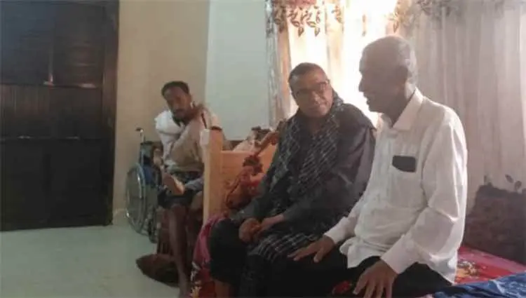 مدير تربية خنفر يطمئن على صحة التربوي أحمد الحيدري...