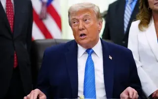 ترامب: التفاوض مع إيران جاء لمنع الحرب من التحول إ...