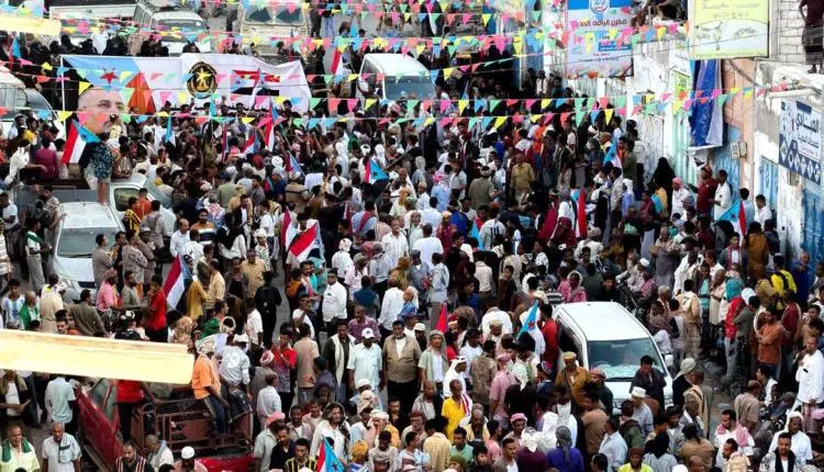 أبناء حضرموت يتحدون الإجراءات الأمنية ويحتشدون في...