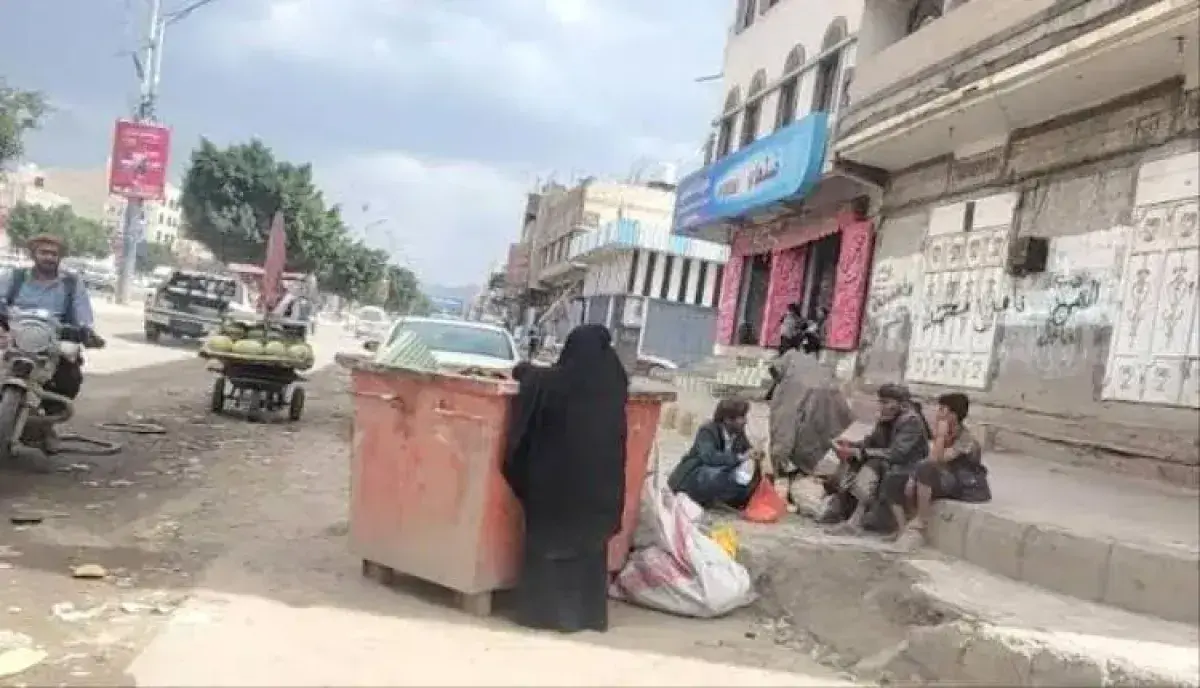 اسرار | مجاعة صنعاء تبلغ ذروتها: مواطنون يقتحمون ح...