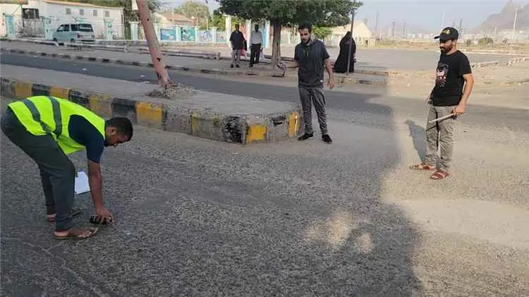 مسح ميداني شامل للطرق المتضررة في البريقة استعدادا...