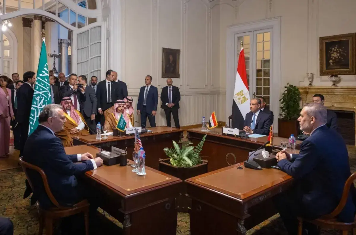 اجتماع رفيع المستوى يبحث الأوضاع الإقليمية في السو...