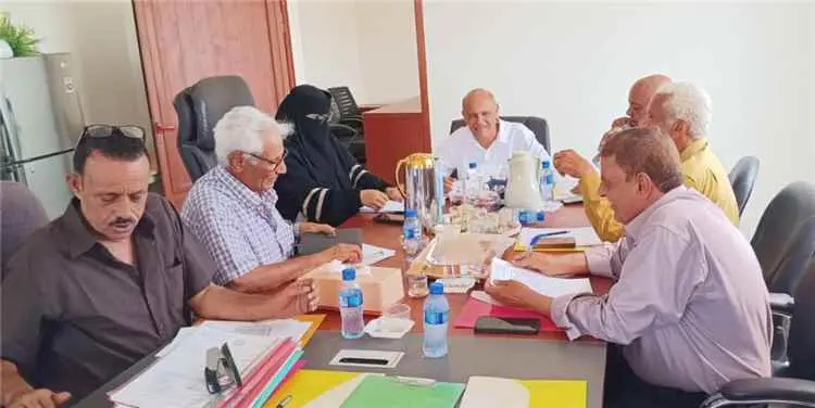 المجلس الأكاديمي بجامعة لحج يصادق على ترقيات جديدة ويوصي بتطوير أقسام علمية