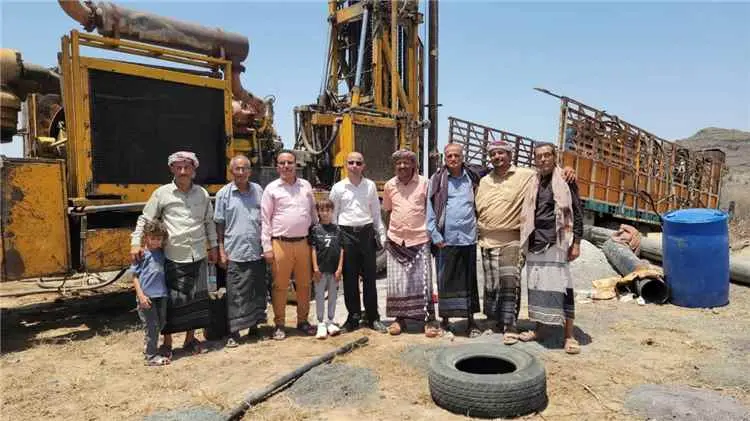 مدير عام حالمين يطلع على سير العمل بمشروع محطة ميا...