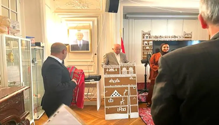 باريس تحتفي بالقهوة اليمنية.. معرض يوثق رحلة المخا...