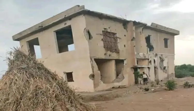 الحوثيون يخرّبون منزل الرئيس الراحل السلال في الحد...