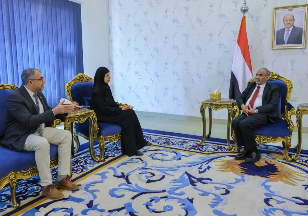 عضو مجلس القيادة محمود الصبيحي يستقبل في عدن وفد ا...