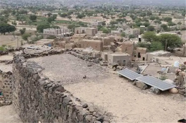 فاجعة إنسانية تهز الضالع.. سقوط أطفال بين شهيد وجر...