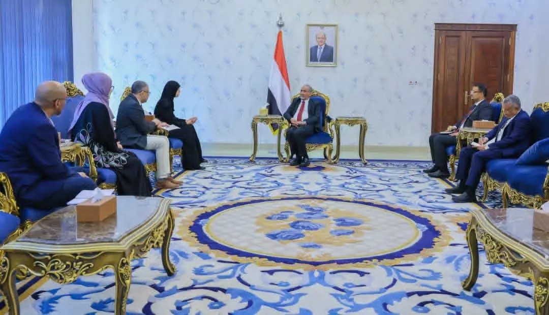 عضو مجلس القيادة محمود الصبيحي يستقبل في عدن وفد ا...