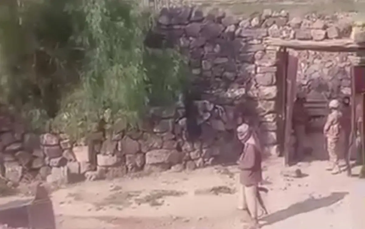 تحت غطاء الطيران المُسيّر.. حملة عسكرية حوثية تفرض...