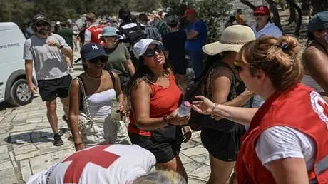 فرنسا: وفاة طفلين شقيقين داخل سيارة وسط موجة حر خا...