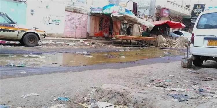 صنعاء تغرق في المجاري.. والحو_ثيون يحولون الكارثة إلى مصدر جباية