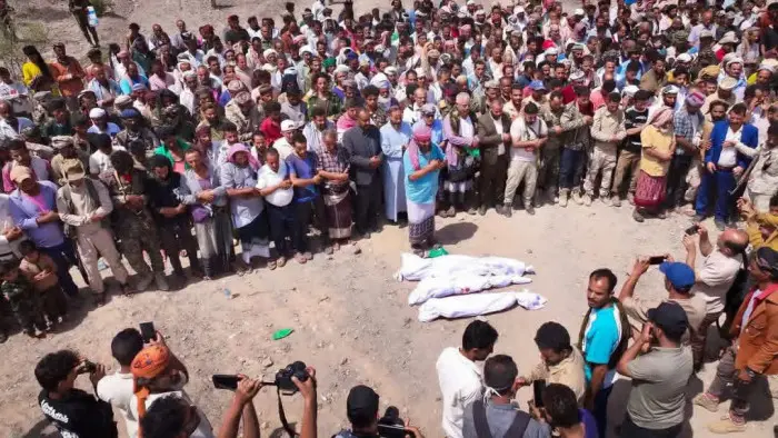 تشييع 3 شهداء من ضحايا حادث قرية الريبي شمال الضال...