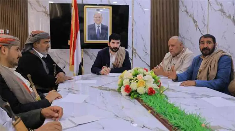 محافظ صنعاء يدشن فعاليات المراكز الصيفية  ويعقد لق...