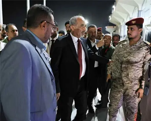 عضو مجلس القيادة الصبيحي يغادر عدن إلى السعودية