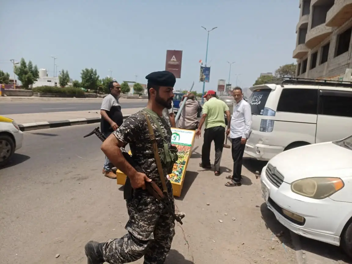 بتوجيهات محافظ العاصمة عدن.. السلطة المحلية بخورمك...