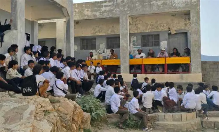 مدرسة المجزع بيافع سرار تعلن إقامة حفل لتكريم الطل...