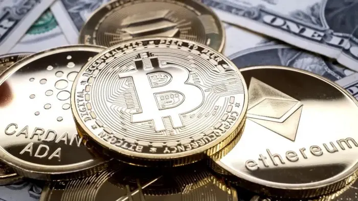 العملات المشفرة تلتقط الأنفاس وتقود البيتكوين نحو...