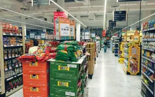 عروض «كأس العالم» ترفع مبيعات التجزئة 25%