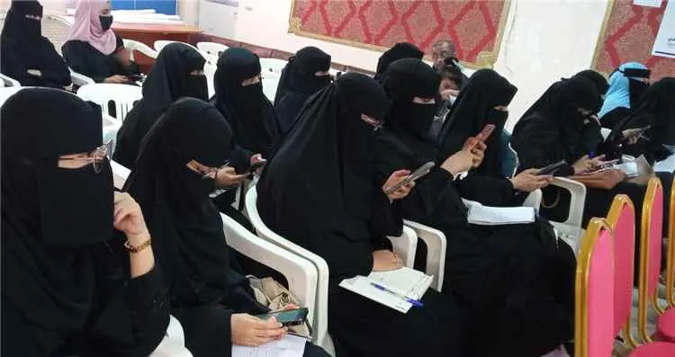 اختتام دورة الذكاء الاصطناعي بعدن برعاية د. عمر با...