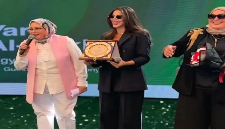 يارا السكري تنال  تكريماً جديداً من المدرسة التي ت...